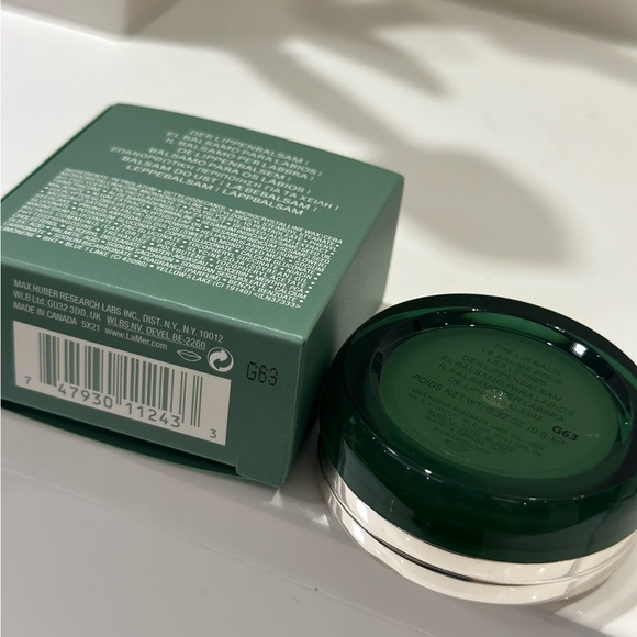 La Mer Lip Balm - Picture 3 of 9